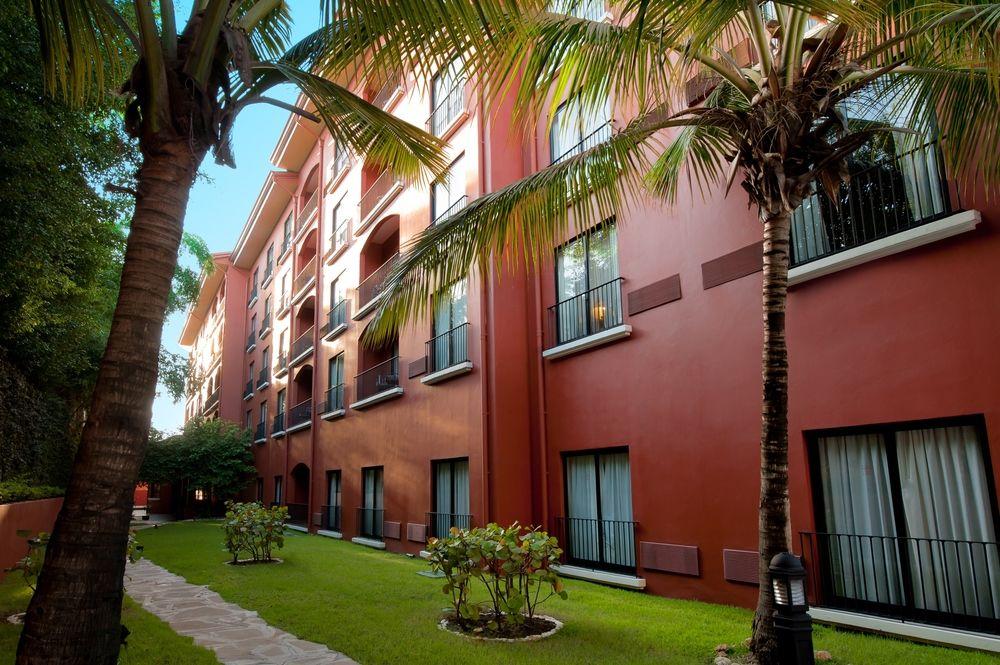 Courtyard By Marriott Santo Domingo Hotel Exterior foto